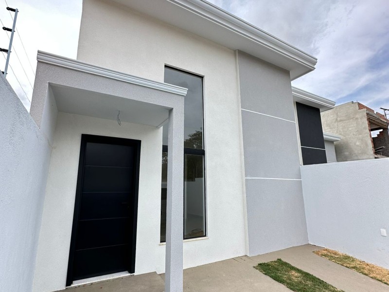 Excelente casa  no Portal da Serra 