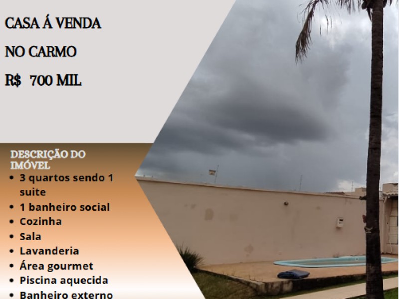 Linda casa á venda no Carmo!